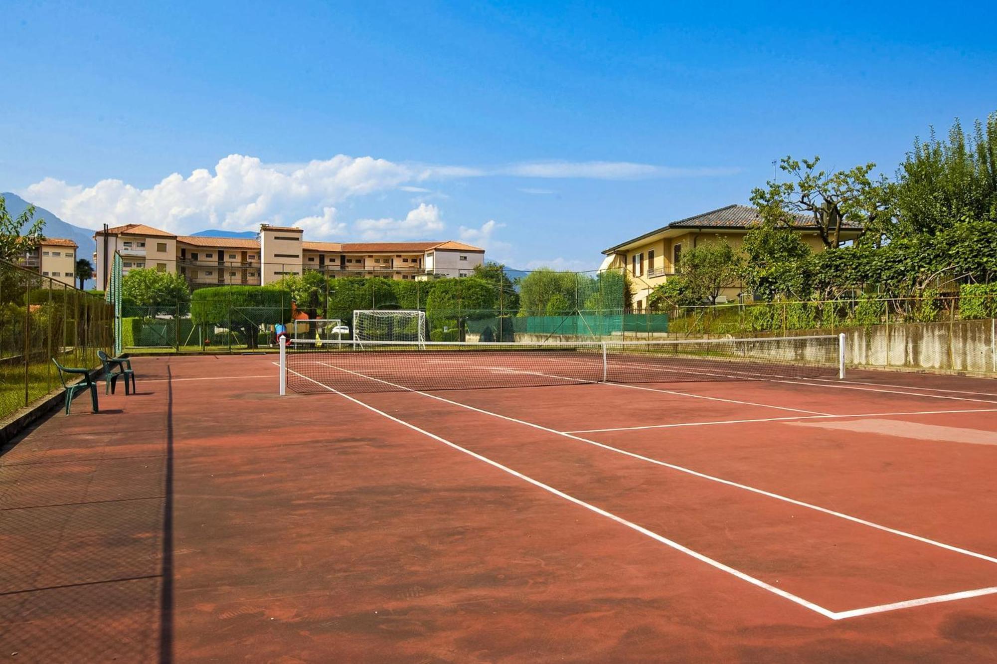 Parco Belmonte: Vista Fantastica Apartment Brezzo Luaran gambar